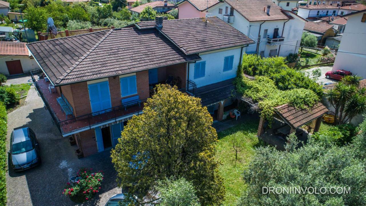 Casa Degli Zii Appartamento Letizia Luni Zewnętrze zdjęcie