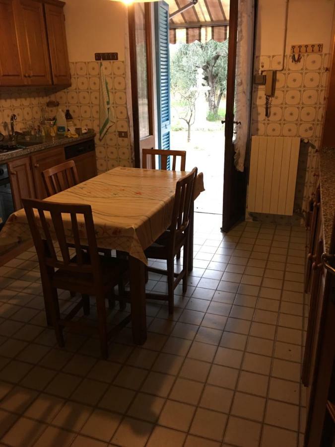 Casa Degli Zii Appartamento Letizia Luni Zewnętrze zdjęcie