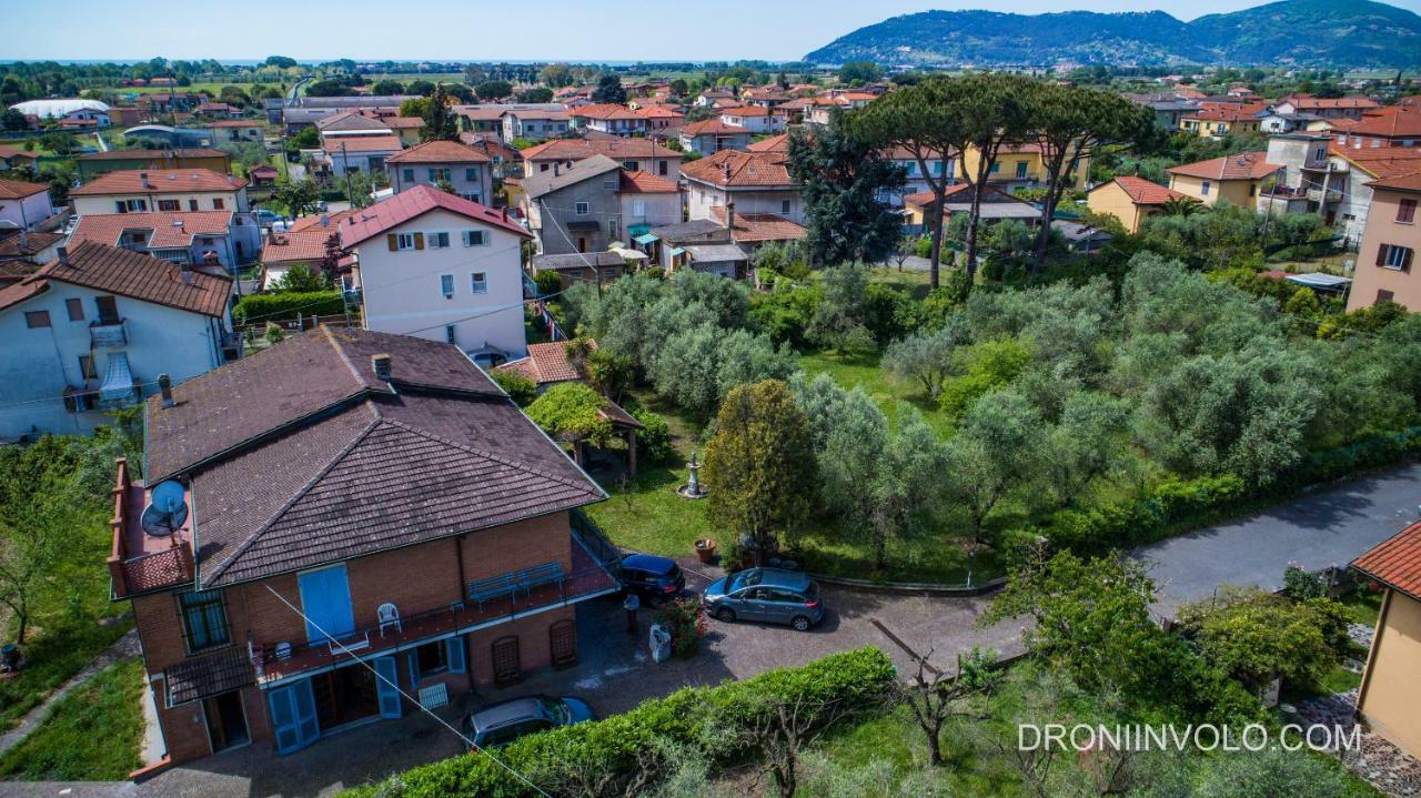 Casa Degli Zii Appartamento Letizia Luni Zewnętrze zdjęcie