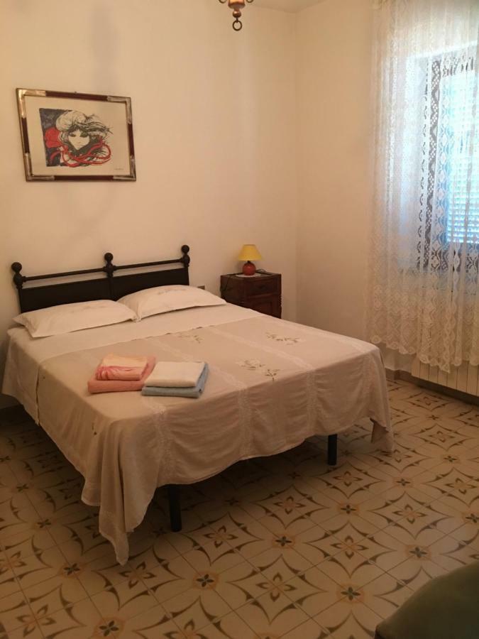 Casa Degli Zii Appartamento Letizia Luni Zewnętrze zdjęcie
